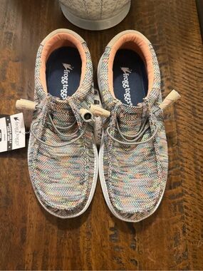 Frogg Toggs Java 3.0 Women’s Size 7 in Sunrise Colorway.